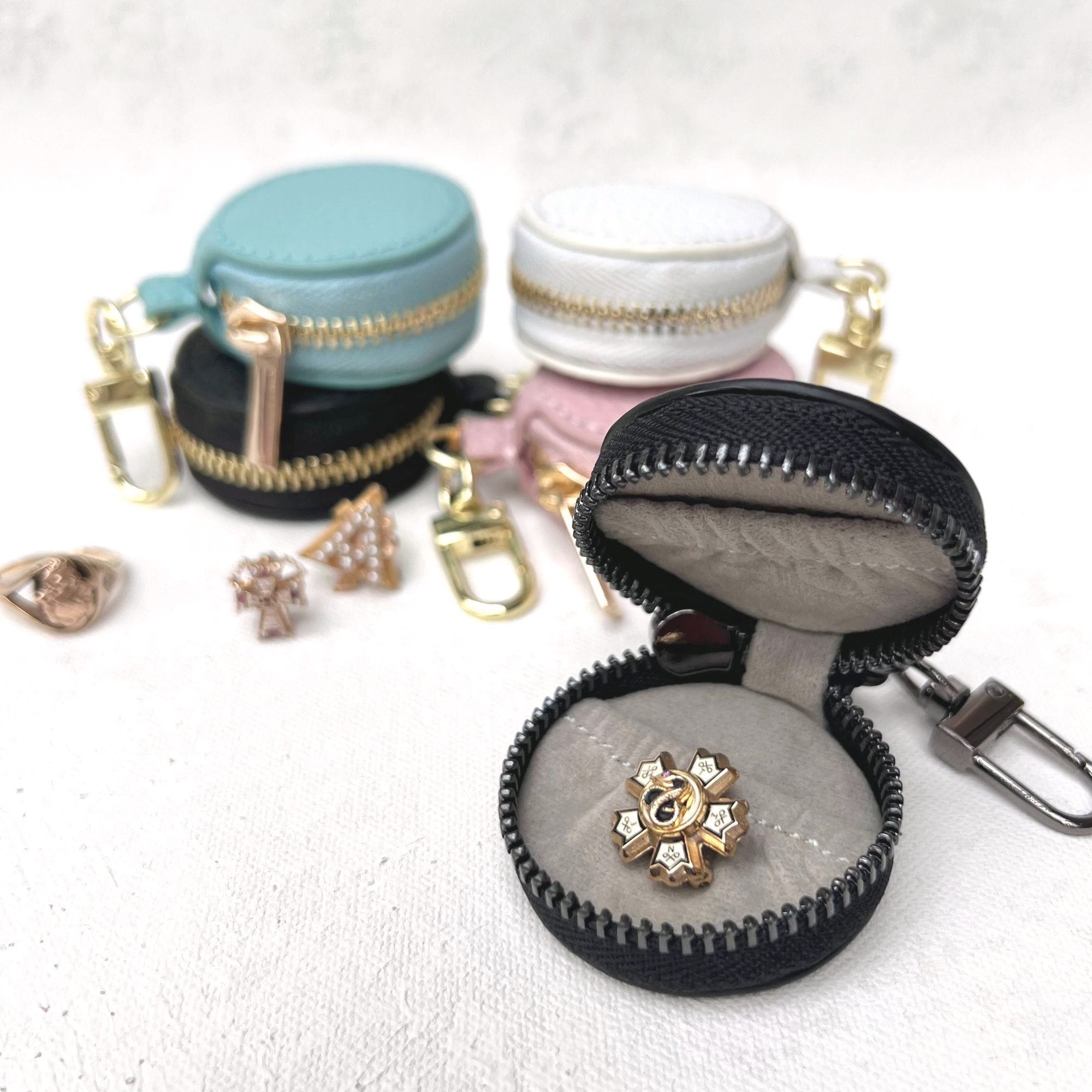 Gamma Phi Beta Badge Holder
